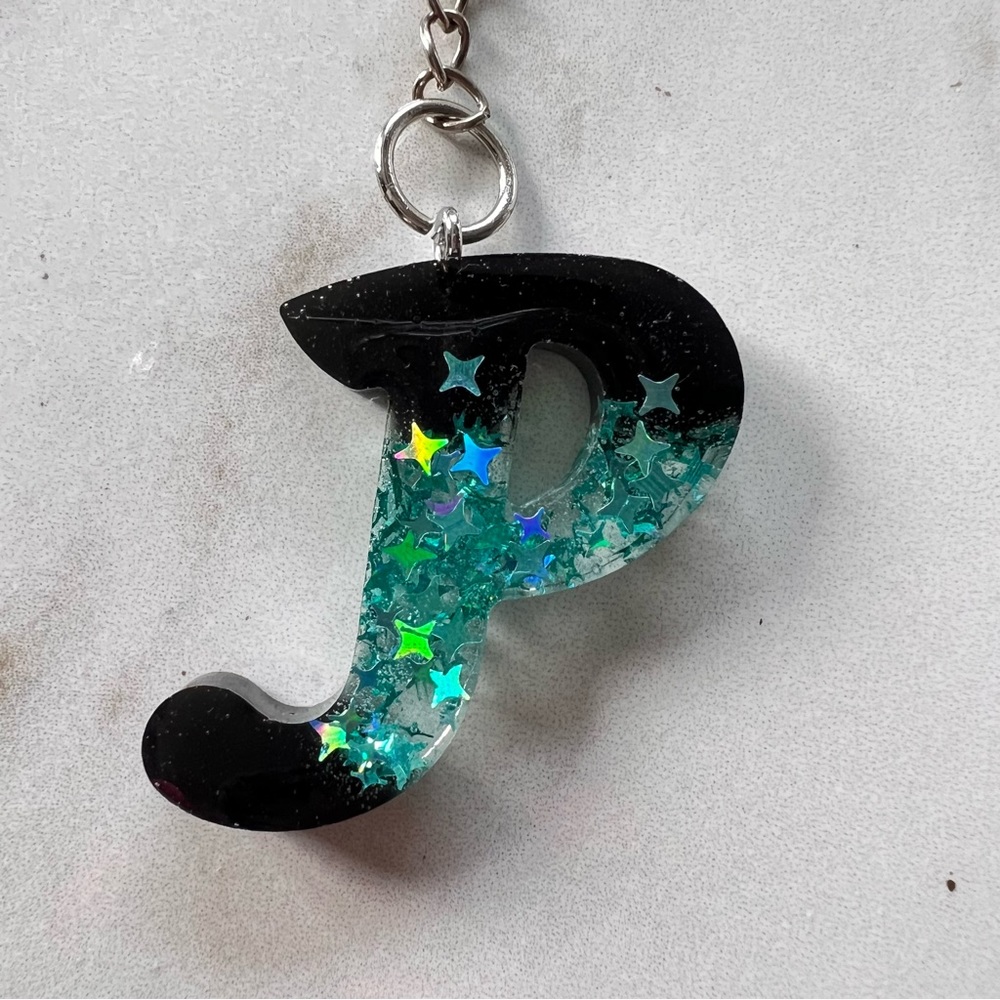 Handmade Initial Keychain | Letter P - Picture 4 of 5